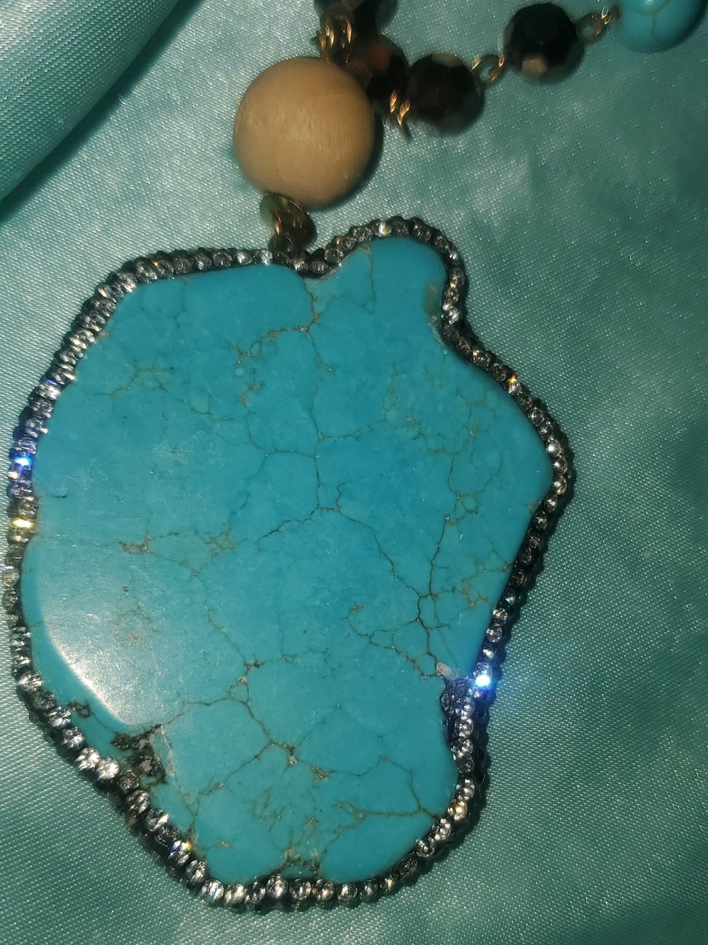 Turquoise-Style Stone Pendant Necklace with Wood Beads And Rhinestones